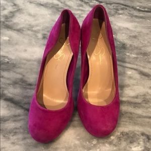 Jessica Simpson pumps